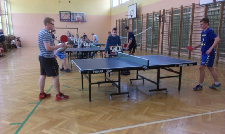 INDYWIDUALNE MISTRZOSTWA MIASTA LESZNA W TENISIE STOŁOWYM