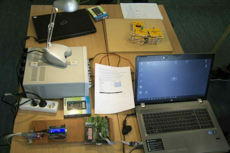 DZIEŃ ELEKTRYKA, ELEKTRONIKA I MECHATRONIKA
