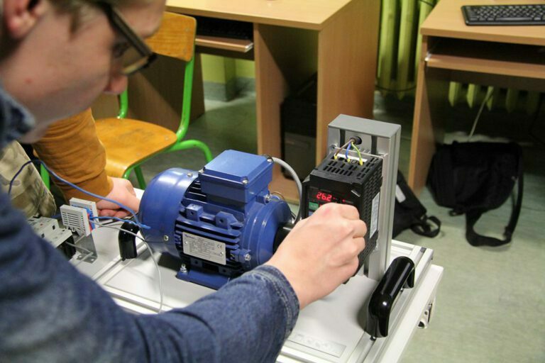Dzień Elektryka, Elektronika i Mechatronika w ZST