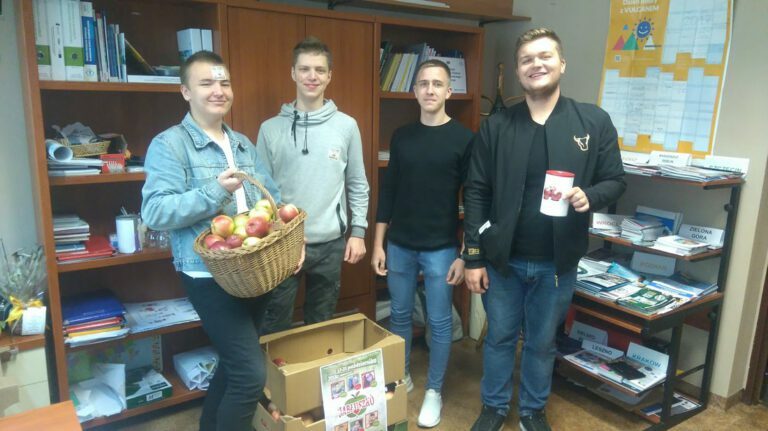 Akcja „Jabłuszko”