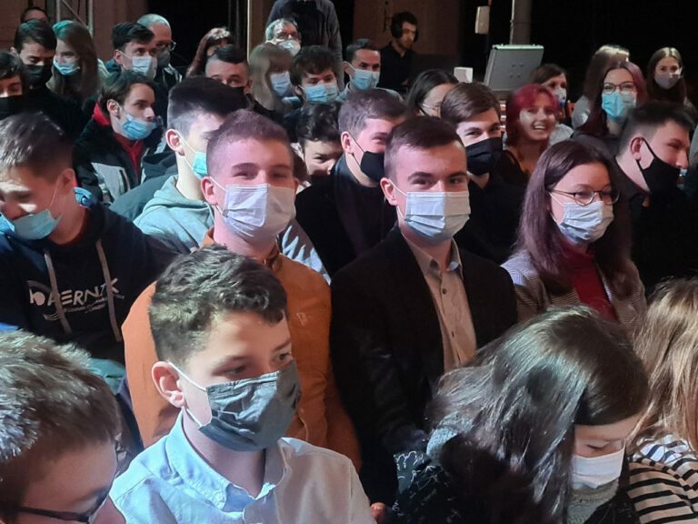 SZTUCZNA INTELIGENCJA