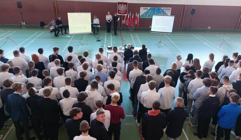 UCZCILIŚMY ŚWIĘTO  ODZYSKANIA NIEPODLEGŁOŚCI