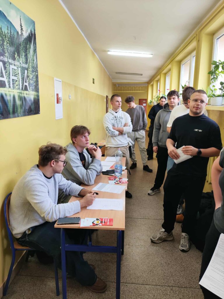 „WAMPIREK” ZEBRAŁ 13.05 LITRÓW KRWI